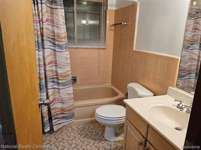 29144 Lund Avenue, Warren, MI 48093