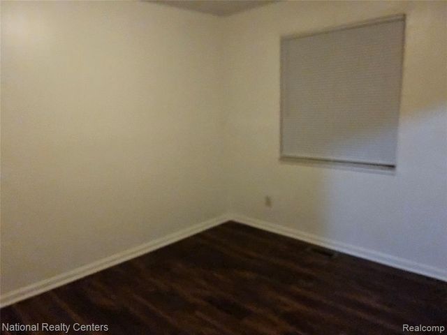 29144 Lund Avenue, Warren, MI 48093