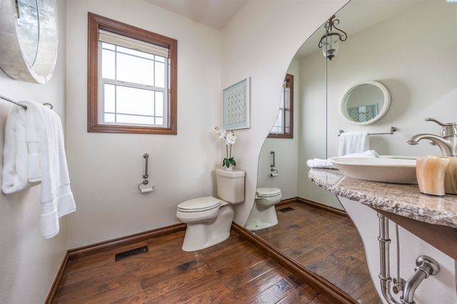 7515 Sandy Ridge Road, Pasco, WA 99301