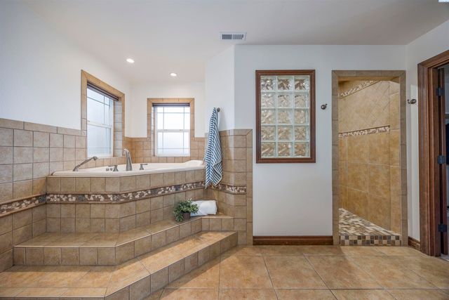 7515 Sandy Ridge Road, Pasco, WA 99301