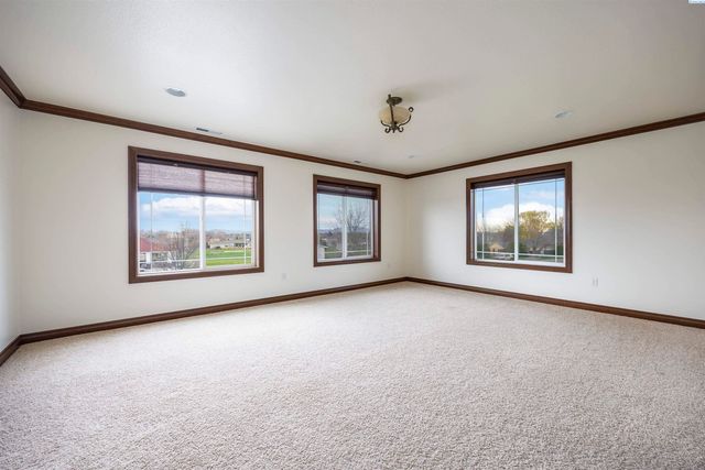 7515 Sandy Ridge Road, Pasco, WA 99301