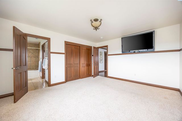 7515 Sandy Ridge Road, Pasco, WA 99301