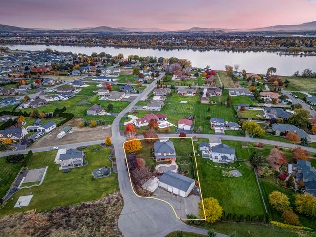 7515 Sandy Ridge Road, Pasco, WA 99301