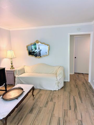 3928 W Alabama Street 11, Houston, TX 77027