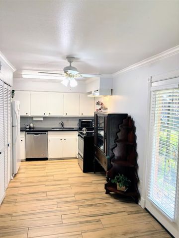 3928 W Alabama Street 11, Houston, TX 77027