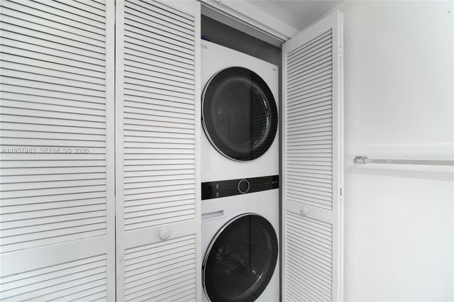 16445 Collins Ave 222, Sunny Isles Beach, FL 33160