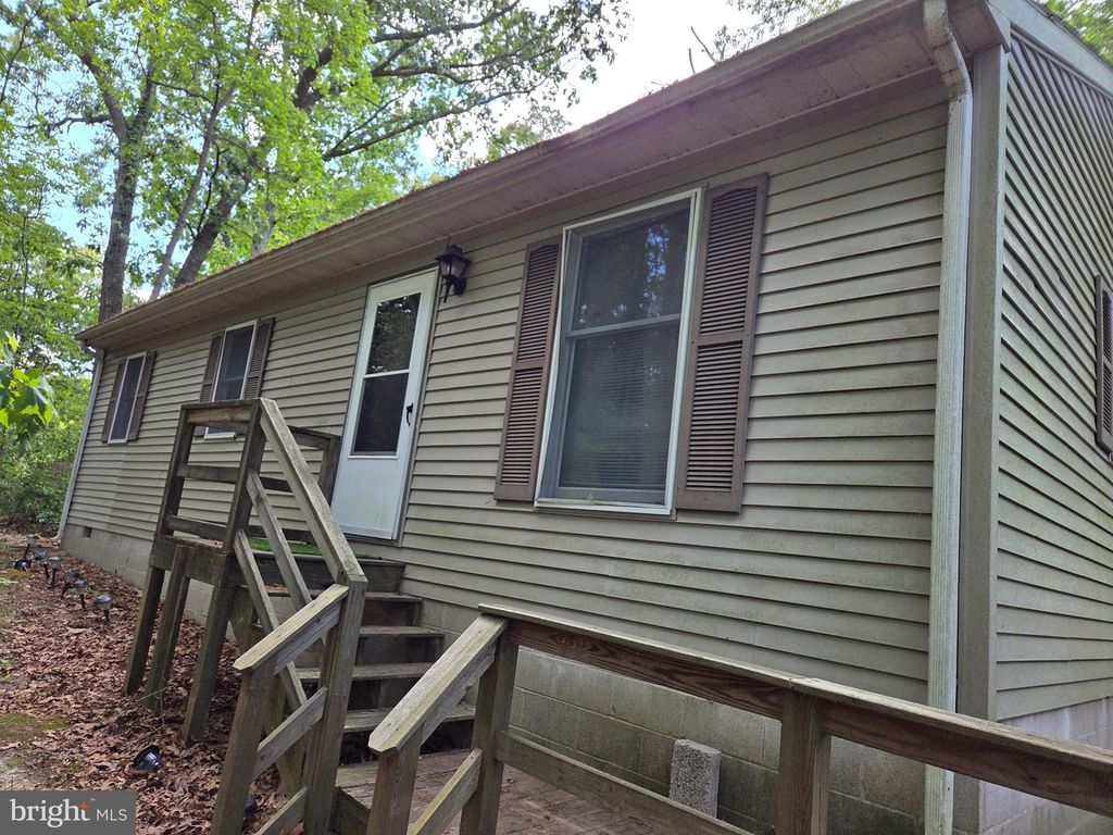 Image 1 of property listing at 4311 TOWER DR, Snow Hill, MD 21863