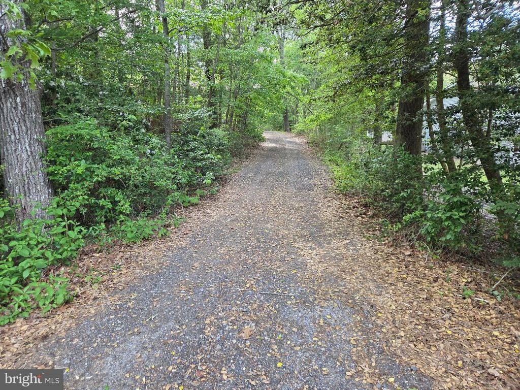 Image 5 of property listing at 4311 TOWER DR, Snow Hill, MD 21863