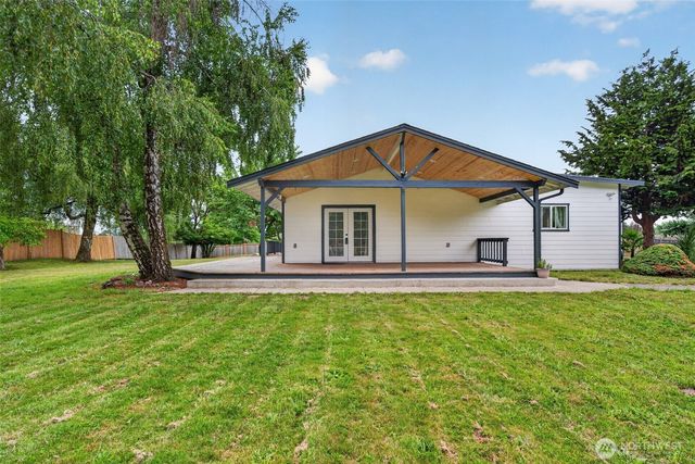 40211 212th Avenue SE, Enumclaw, WA 98022