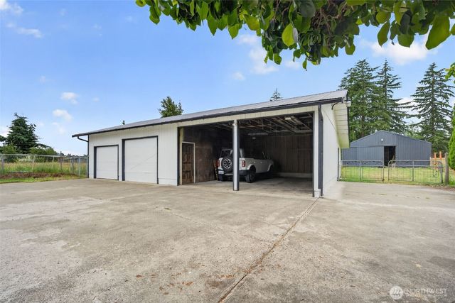 40211 212th Avenue SE, Enumclaw, WA 98022