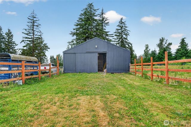 40211 212th Avenue SE, Enumclaw, WA 98022