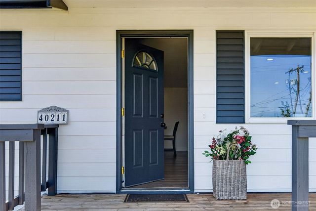 40211 212th Avenue SE, Enumclaw, WA 98022