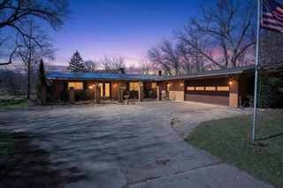 70506 Sunrise Drive, Ontwa Twp, MI 49112