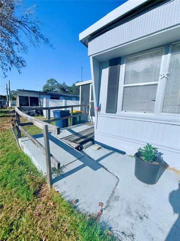 1370 COUNTY DRIVE, Tavares, FL 32778