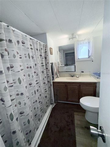 1370 COUNTY DRIVE, Tavares, FL 32778