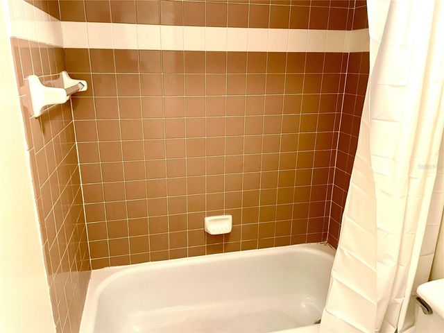 6033 34TH STREET W 104, Bradenton, FL 34210