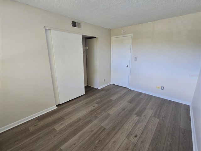 6033 34TH STREET W 104, Bradenton, FL 34210