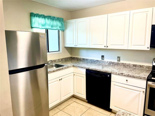 6033 34TH STREET W 104, Bradenton, FL 34210