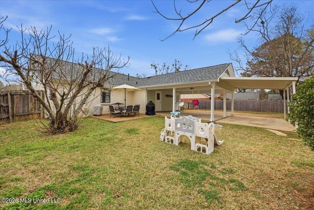 304 Longmeadow Drive, Ridgeland, MS 39157