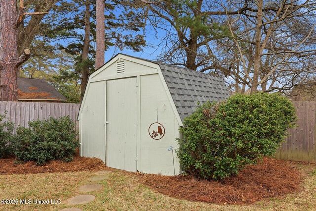 304 Longmeadow Drive, Ridgeland, MS 39157