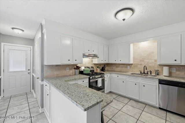 304 Longmeadow Drive, Ridgeland, MS 39157