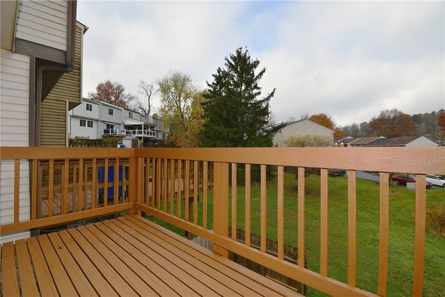 421 Timber Trl, Imperial, PA 15126