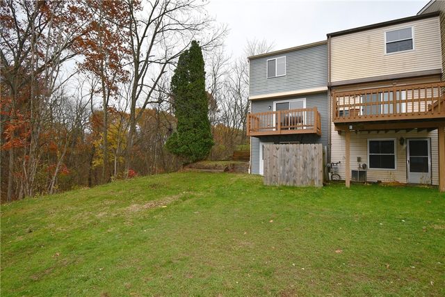 421 Timber Trl, Imperial, PA 15126