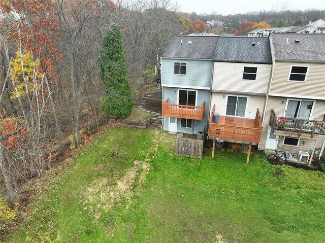 421 Timber Trl, Imperial, PA 15126