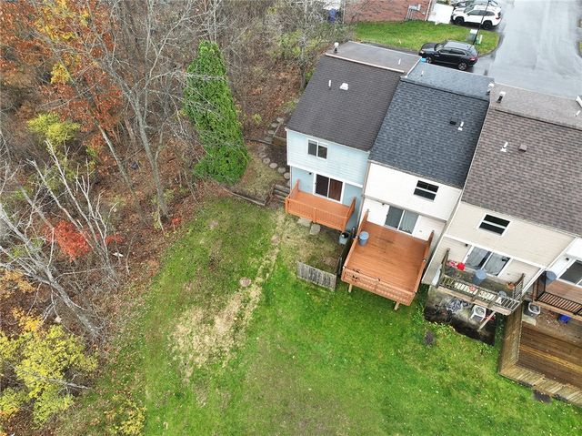 421 Timber Trl, Imperial, PA 15126
