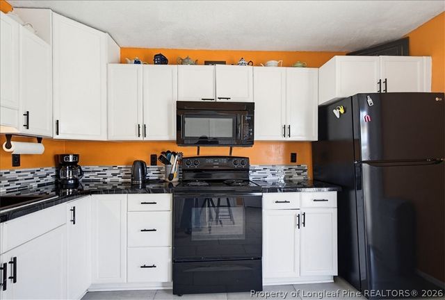 3238 Glenmore Drive, Hope Mills, NC 28348