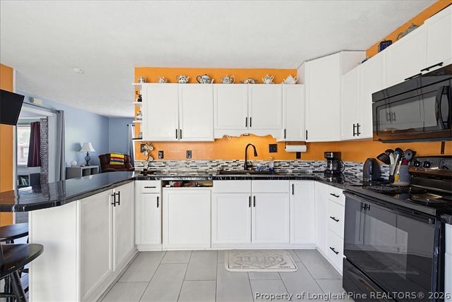 3238 Glenmore Drive, Hope Mills, NC 28348