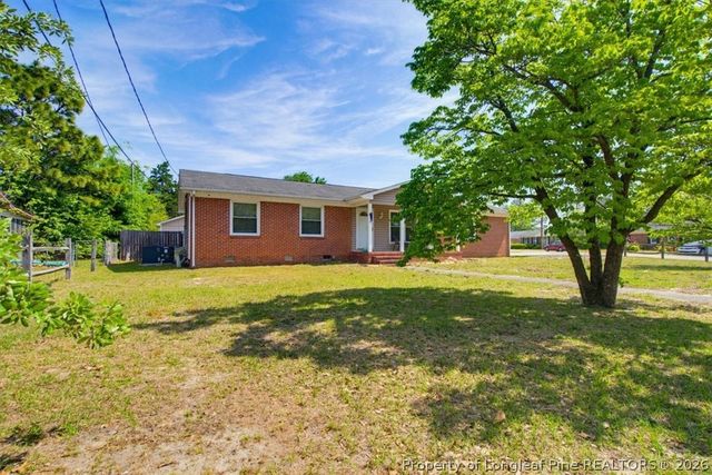 3238 Glenmore Drive, Hope Mills, NC 28348