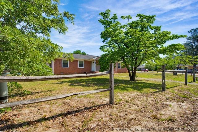 3238 Glenmore Drive, Hope Mills, NC 28348