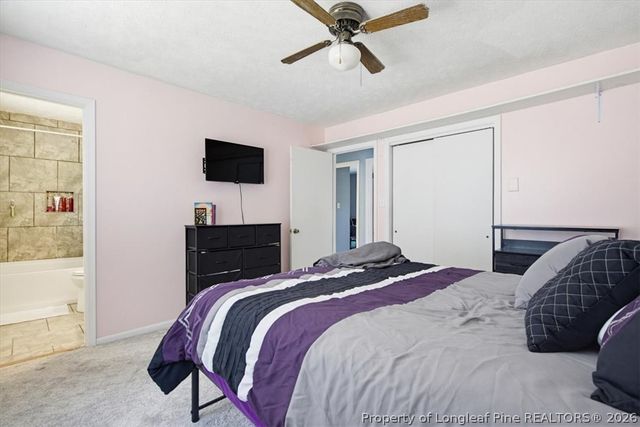 3238 Glenmore Drive, Hope Mills, NC 28348