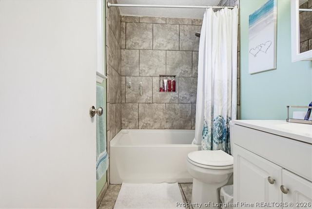 3238 Glenmore Drive, Hope Mills, NC 28348