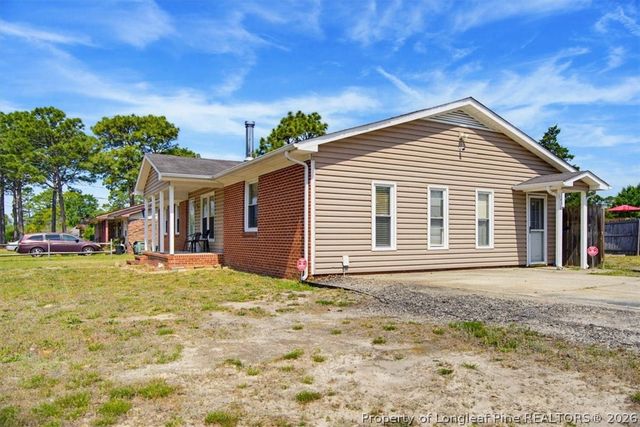 3238 Glenmore Drive, Hope Mills, NC 28348