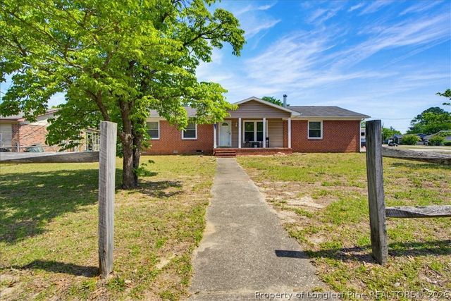 3238 Glenmore Drive, Hope Mills, NC 28348