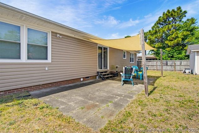 3238 Glenmore Drive, Hope Mills, NC 28348