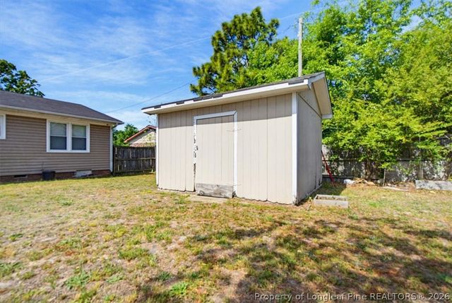 3238 Glenmore Drive, Hope Mills, NC 28348