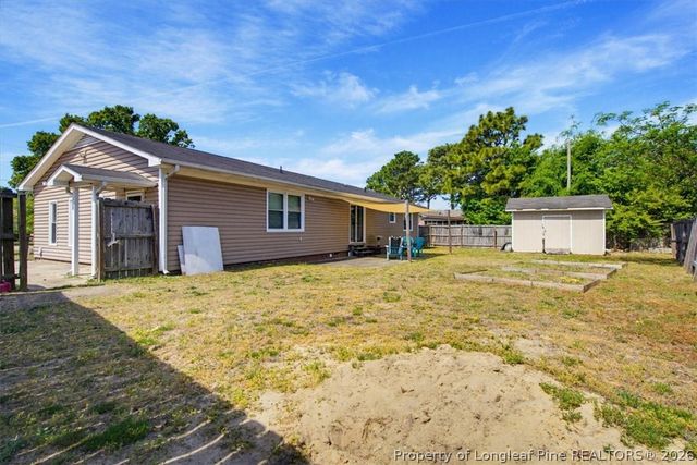 3238 Glenmore Drive, Hope Mills, NC 28348