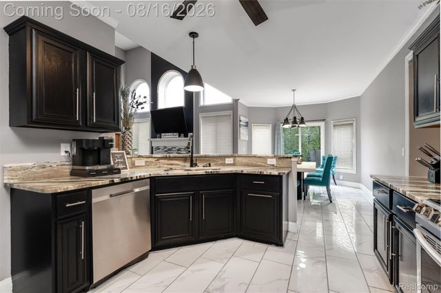 22344 Woodlake Drive, Macomb Township, MI 48044