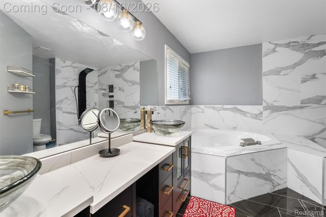 22344 Woodlake Drive, Macomb Township, MI 48044