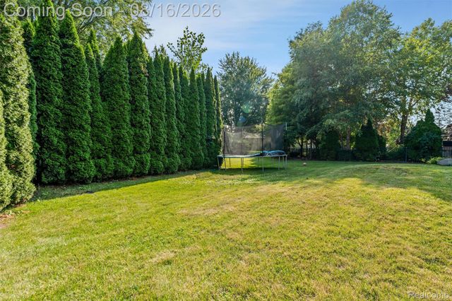 22344 Woodlake Drive, Macomb Township, MI 48044
