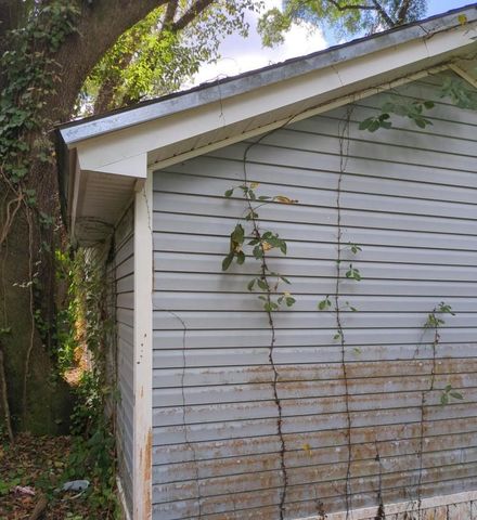 1327 Ford Street, Tallahassee, FL 32303