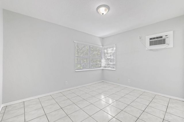 1409 NW 7th Avenue, Fort Lauderdale, FL 33311