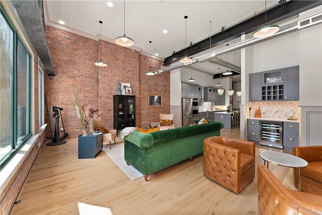 915 Liberty Avenue 801, Downtown Pgh, PA 15222