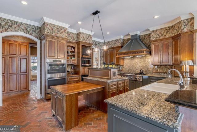 1040 Scott Loop, Greensboro, GA 30642