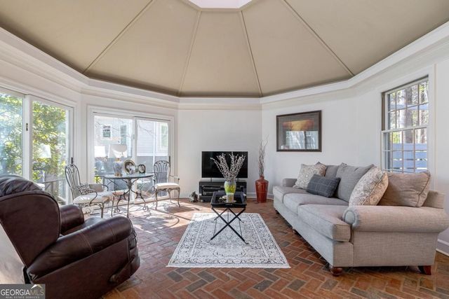 1040 Scott Loop, Greensboro, GA 30642