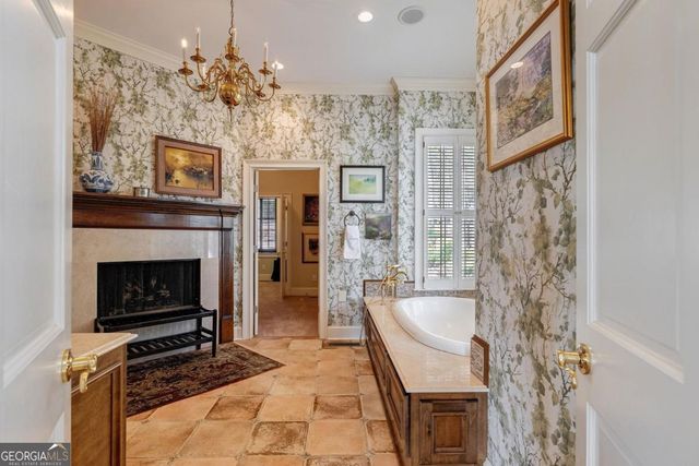 1040 Scott Loop, Greensboro, GA 30642