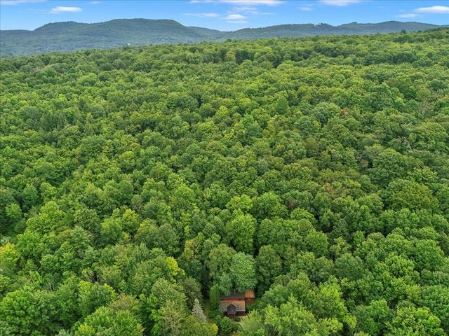 221 Red Pine Road, Hinesburg, VT 05461